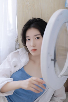 《隔壁女邻居3》中文